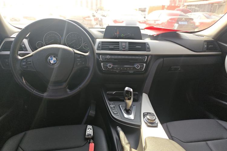 Used BMW 3 Series 2016 320Li Fashion Model
