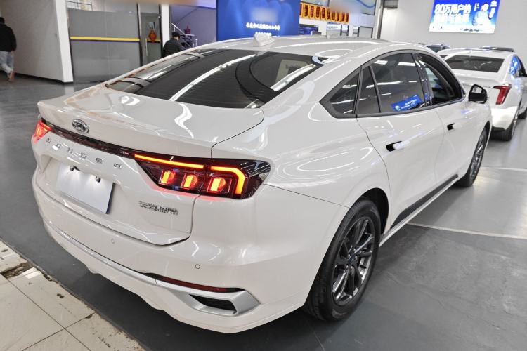 Used Ford Mondeo 2025 1.5T EcoBoost Luxury Version