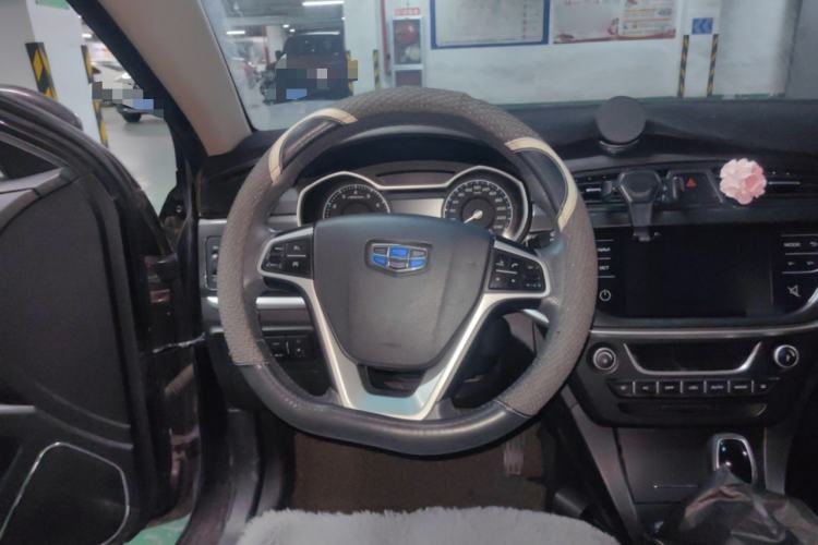 Used Geely Auto Emgrand 2017 Sedan Million Edition 1.5L CVT Upward Version Steering Wheel