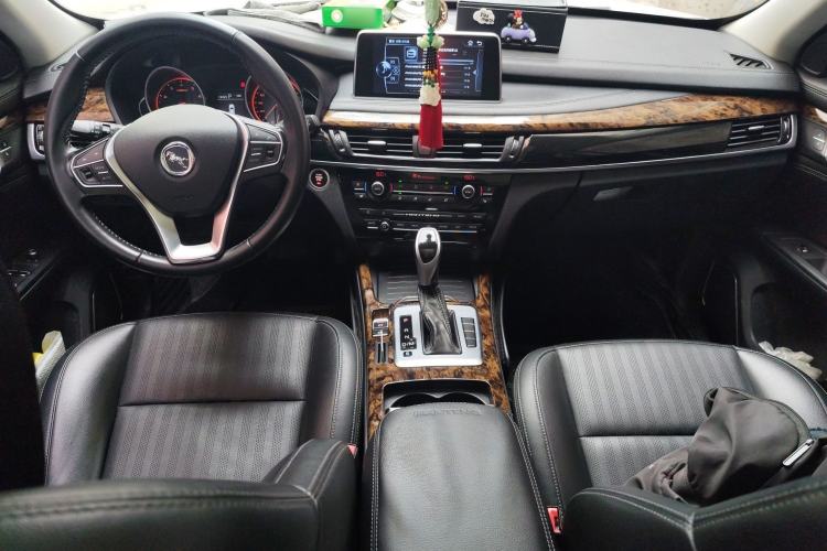 Used Hanteng X7 2018 X7S 1.5T Automatic Luxury Model Center Console