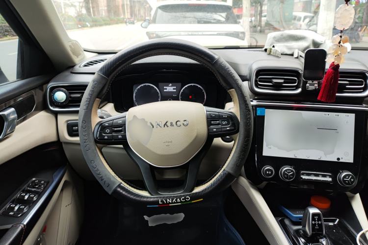 Used Lynk & Co 02 2018 1.5T DCT Two-Wheel Drive Zhaoban China V Standard