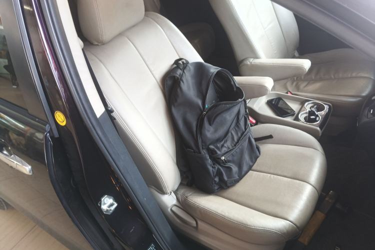 Used Mazda 8 2015 2.5L Elite Edition Right Front Seat