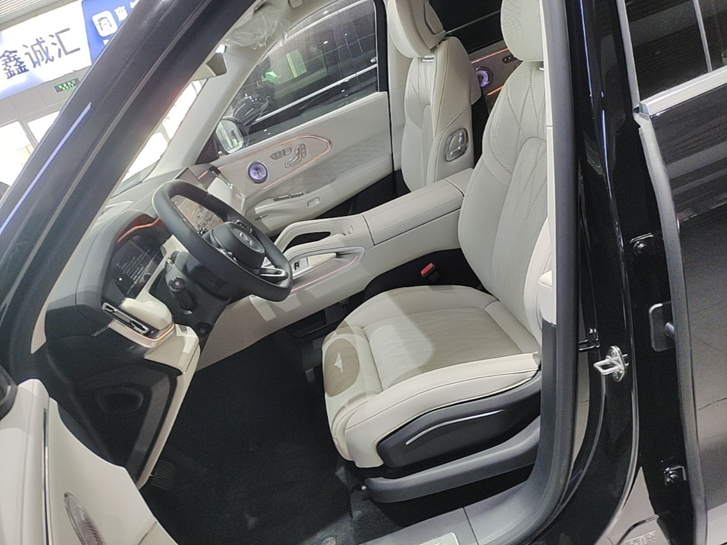 Zeekr 8X 2026 Model Max Edition 55kWh — снимка 17