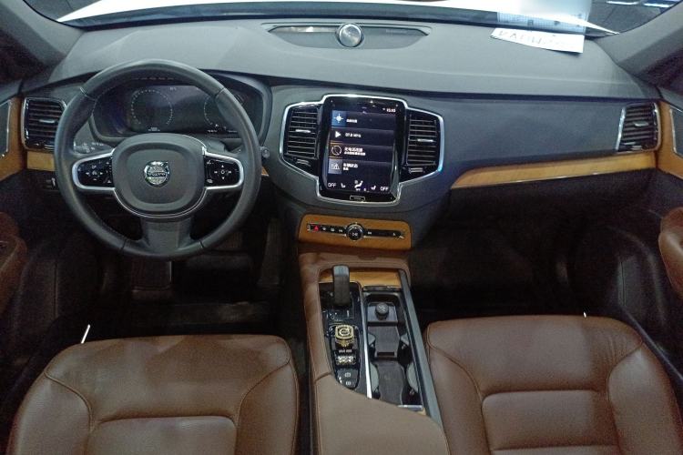 Used Volvo XC90 2021 B6 Zhiyi Luxury Edition 7-Seater Center Console