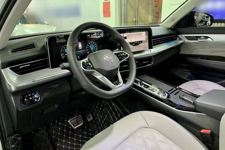 Used Volkswagen Tavendor 2023 380TSI Four-Wheel Drive R-Line Cruise Edition