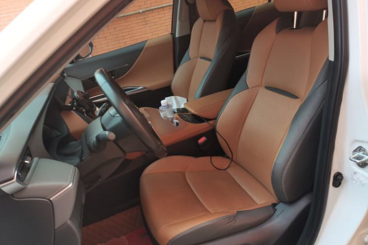 Used Toyota Venza 2022 Dual-Engine 2.5L CVT Two-Wheel Drive Prestige Edition