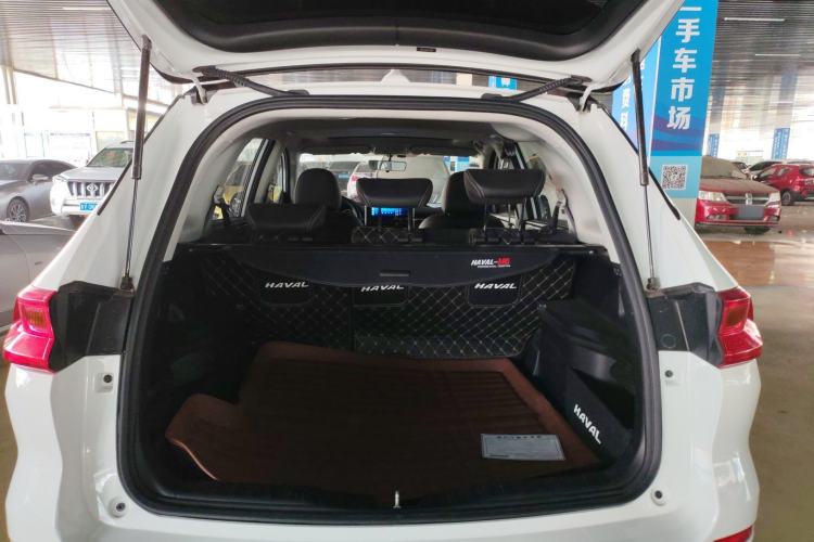 Used Haval M6 2021 PLUS 1.5T Manual Luxury Smart Connectivity Model
