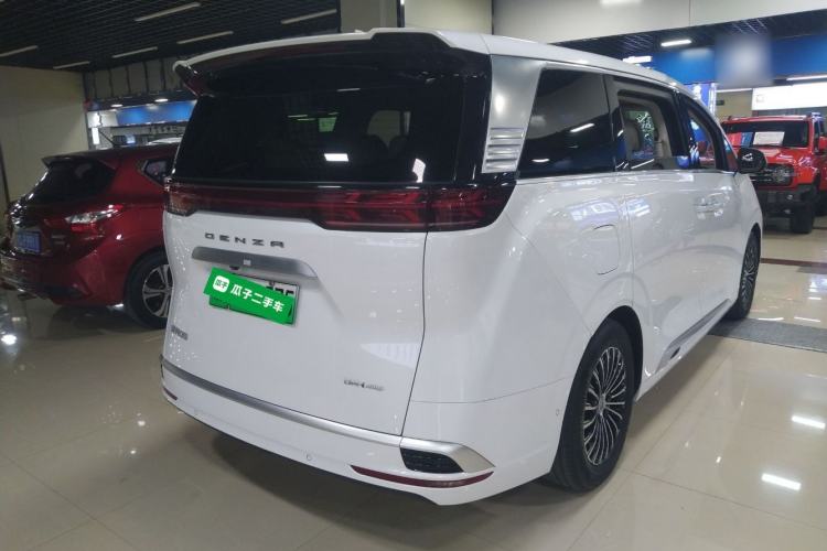 Used Denza D9 2022 DM-i 970 Four-Wheel Drive Flagship Model