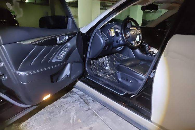 Used Infiniti Q50 2014 3.7L Luxury Sport Edition