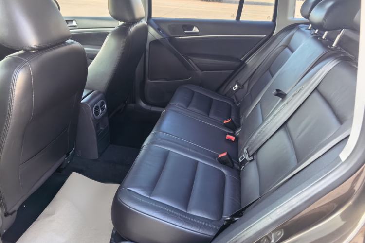 Used Volkswagen Tiguan L 2015 1.8TSI Automatic Two-Wheel Drive Comfort Edition
