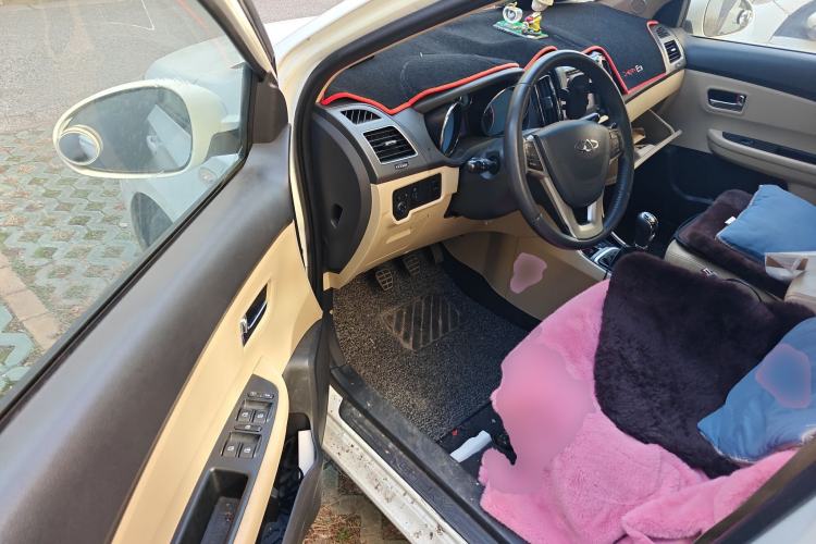 Used Chery E3 2013 1.5L Manual ZhiShang Model
