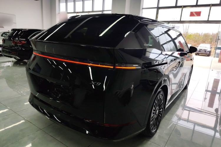 Used XPeng X9 2025 740 Ultra-Long Range Max