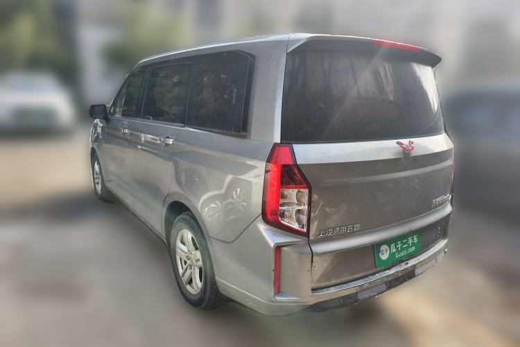 Used Wuling Hongguang PLUS 2019 1.5T Manual Comfort Version 7 Seats

