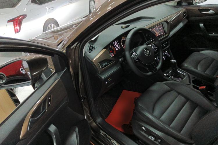 Used Volkswagen Tharu 2019 280TSI Two-Wheel Drive Luxury Version China VI Standard