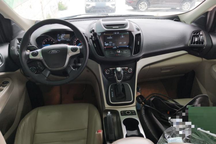 Used Ford Kuga 2013 1.6L GTDi 4x4 Elite Model Center Console