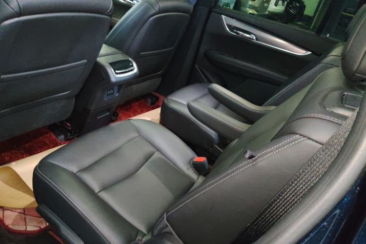 Used Cadillac XT6 2022 2.0T Six-Seater Four-Wheel-Drive Luxury Version