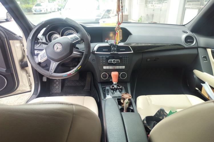 Used Mercedes-Benz C-Class 2011 C 200 CGI Fashion Model
