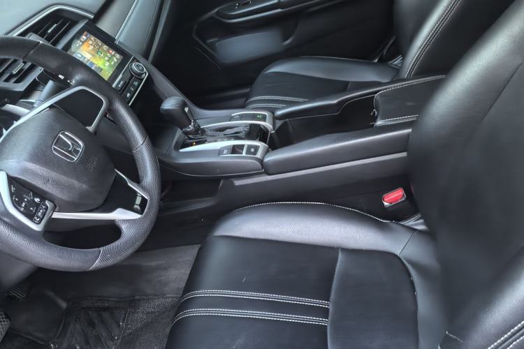 Used Honda Civic 2016 220TURBO CVT Luxury Edition
