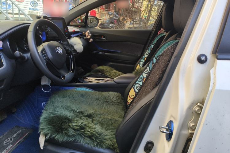 Used Toyota IZOA 2018 2.0L Yichi Version China VI Standard
