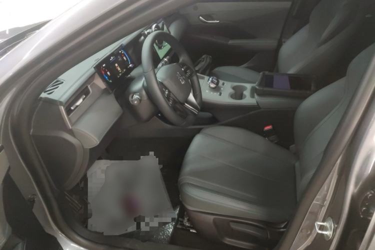 Used BYD Qin PLUS 2025 DM-i Smart Drive 55KM Leading Model Left Front Seat