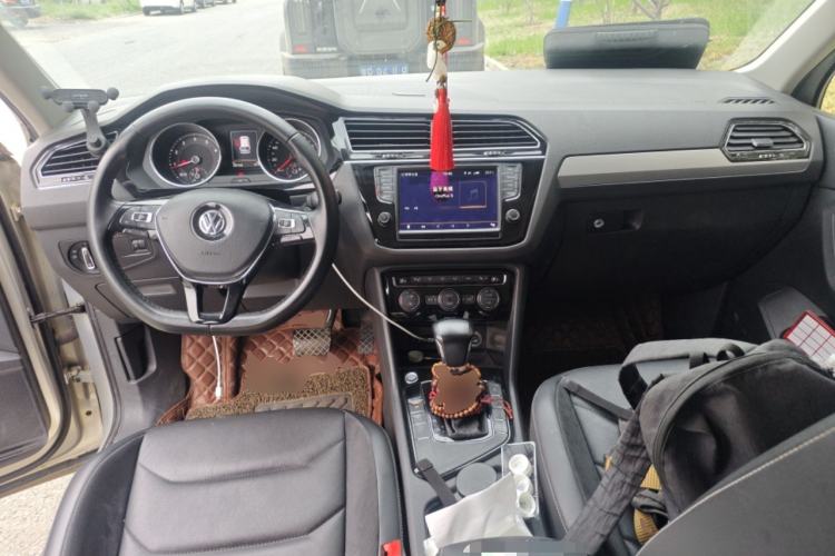 Used Volkswagen Tiguan L 2017 330TSI Automatic Two-Wheel Drive Luxury Edition