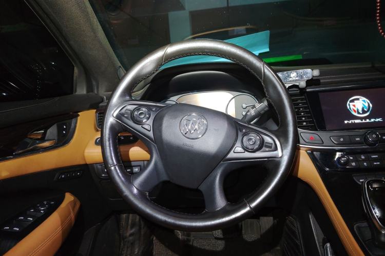 Used Buick LaCrosse 2018 20T Luxury Model
