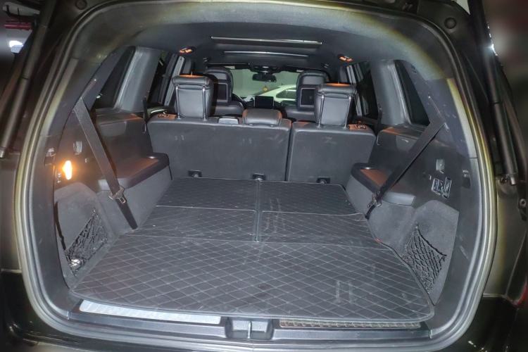 Used Mercedes-Benz GLS-Class 2017 GLS450 Middle East version Trunk
