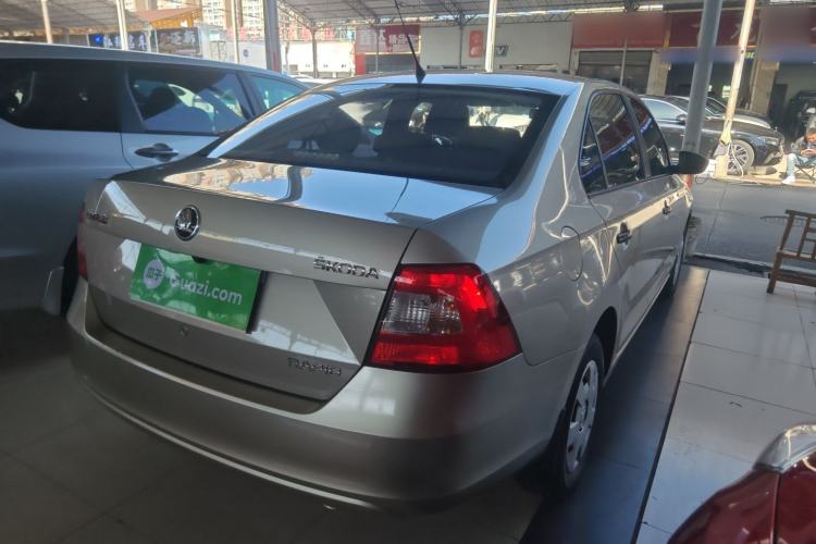 Used Skoda Rapid 2015 1.4L Manual Enjoyment Model