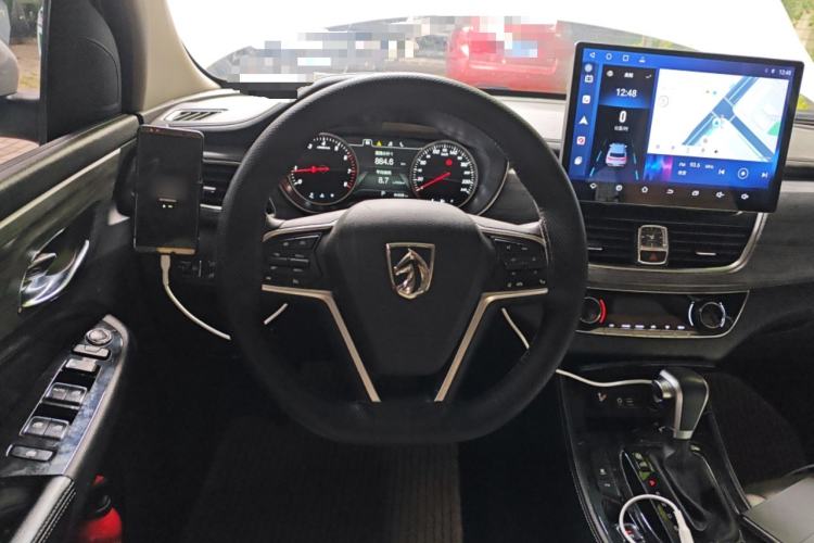 Used Baojun 730 2019 1.5T CVT Flagship Model 7 Seats China VI Emission Standard
