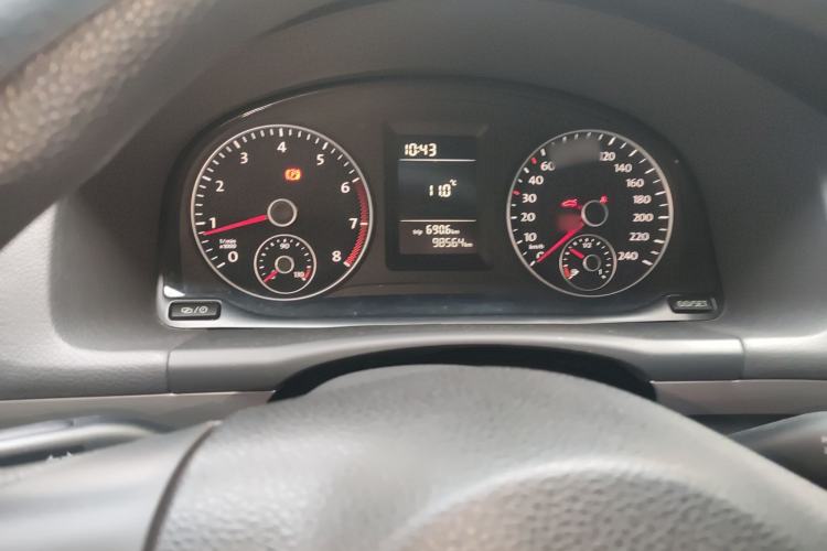 Used Volkswagen Touran 2015 1.4T Manual Fashion Edition 5-Seater