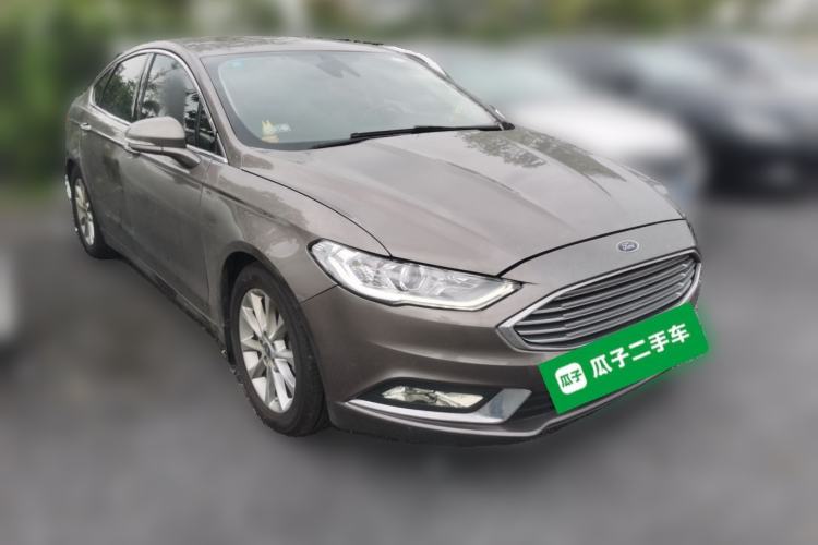 Used Ford Mondeo 2017 EcoBoost 200 Stylish Model Front Right 45 Deg