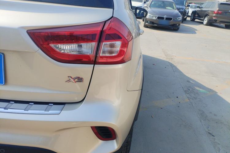 Used Geely Auto Vision X3 2017 1.5L Automatic Elite Model
