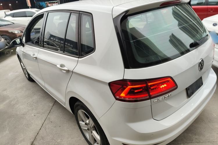 Used Volkswagen Golf Sportsvan 2016 1.6L Automatic Comfort Model Rear Left 45 Deg