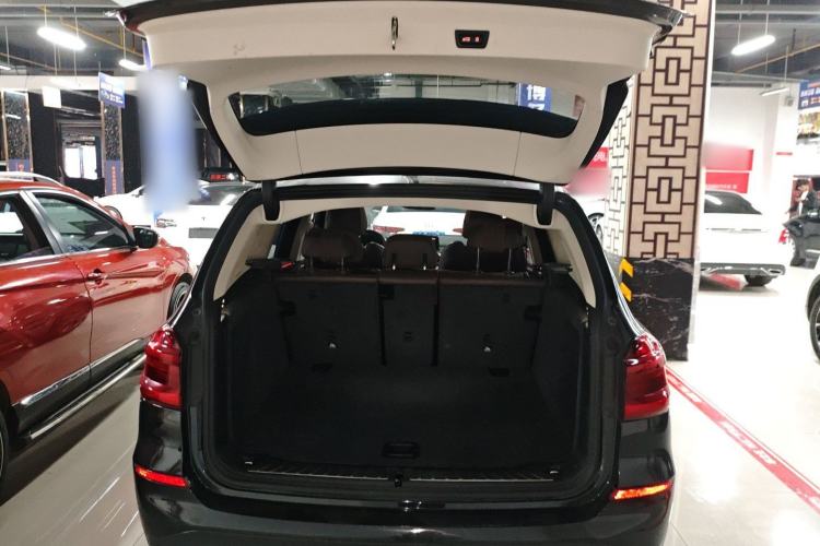 Used BMW X3 2021 xDrive28i Luxury Package Trunk