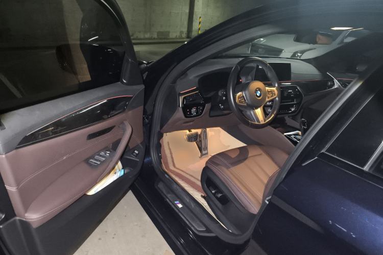 Used BMW 5 Series 2019 525Li M Sport Package