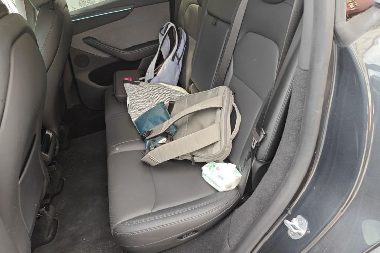 Used Tesla Model Y 2025 Rear-Wheel-Drive Version Left Rear Seat