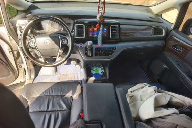 Used Honda Elysion 2016 2.4L Luxury Edition
