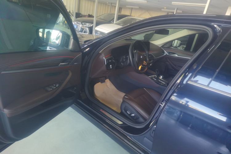 Used BMW 5 Series 2022 Updated 530Li Leading Edition Luxury Package
