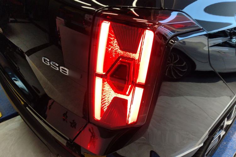 Used GAC Trumpchi GS8 2025 Linghang Series 2.0 TGDI Four-Wheel-Drive Luxury Edition 5 Seats Exterior 3