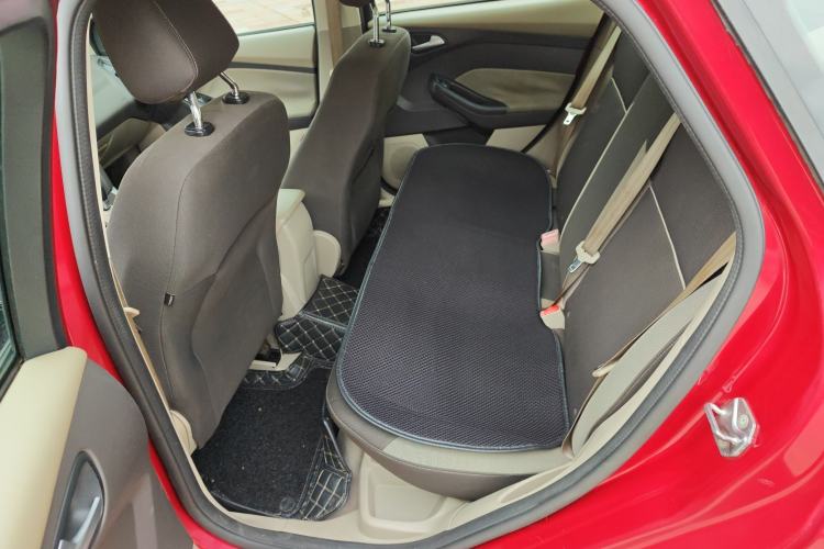 Used Ford Focus 2012 Sedan 1.6L Automatic Comfort Model
