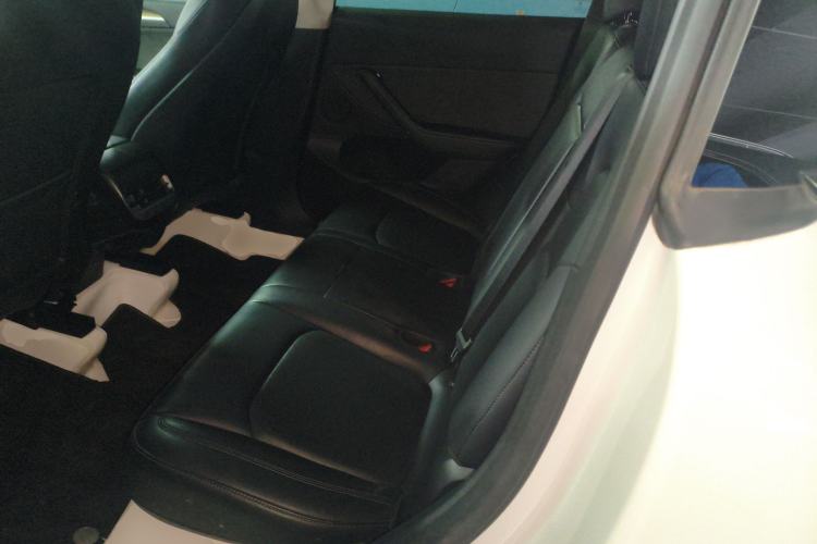 Used Tesla Model Y 2021 Long-Range All-Wheel-Drive Version