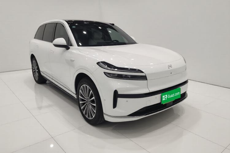 Used ONVO Luxeed L90 2025 Model—Ultra Six-Seater Version