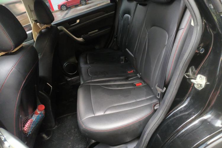 Used Haval H6 2015 Sport Edition 1.5T Automatic Two-Wheel Drive Luxury Model Left Rear Seat