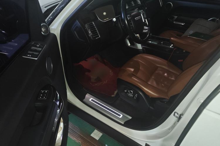 Used Land Rover Range 2016 3.0 SC V6 Vogue SE Long-Wheelbase Edition Driver Seat