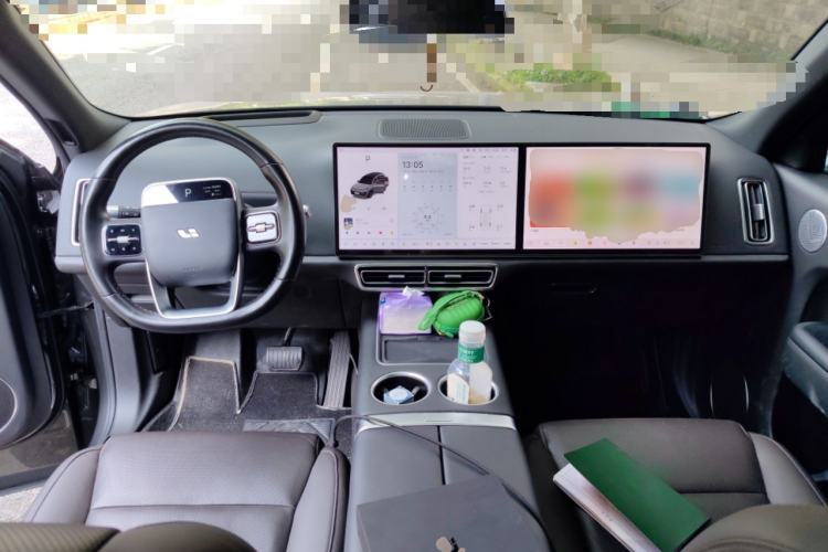 Used Li Auto L8 2023 Pro Model Center Console