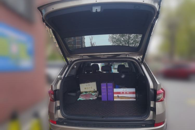 Used Skoda Kodiaq 2019 Facelifted TSI330 7-Seater Two-Wheel-Drive Luxury Enjoyment Edition China VI Standard Trunk