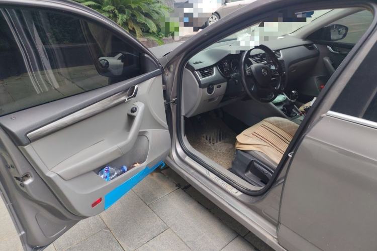 Used Skoda Octavia 2015 1.6L Manual Yijie Edition