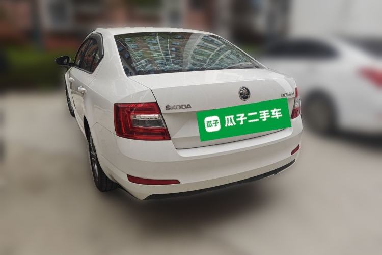 Used Skoda Octavia 2017 Classic Model 1.6L Manual Comfort Edition Rear Left 45 Deg