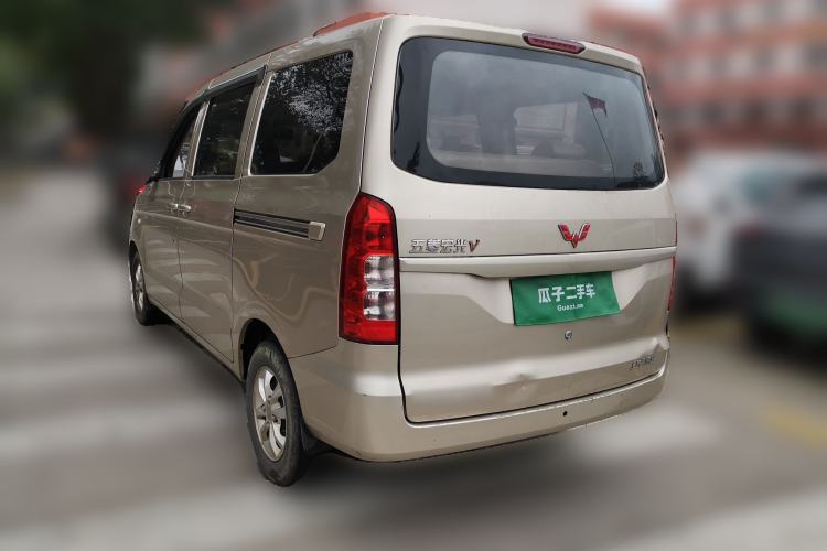 Used Wuling Hongguang V 2019 1.5L Enjoyment Version China VI LAR