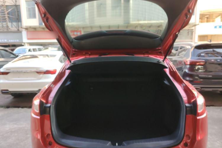 Used Mazda CX-4 2016 2.0L Automatic 2WD Blue Sky Dynamic Edition